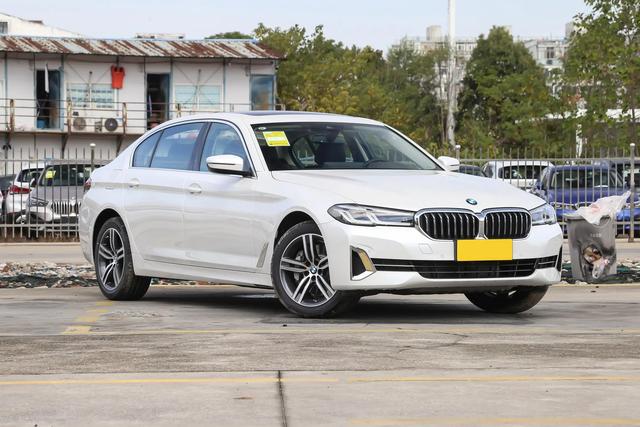 新BMW5系标准轴距版，新宝马5系标轴实拍