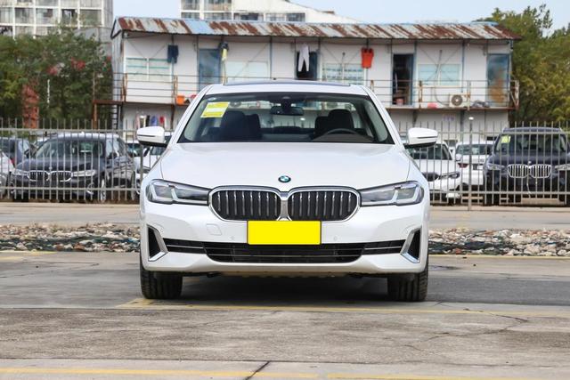 新BMW5系标准轴距版，新宝马5系标轴实拍