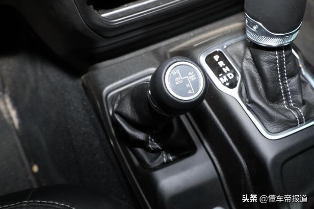 jeep车价格新款，Jeep角斗士上市售价50.99万元