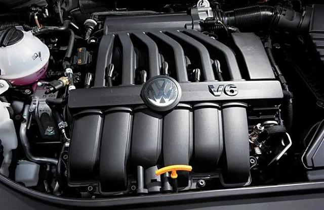L6和V6有什么区别？发动机直列6缸和v6到底哪个更好