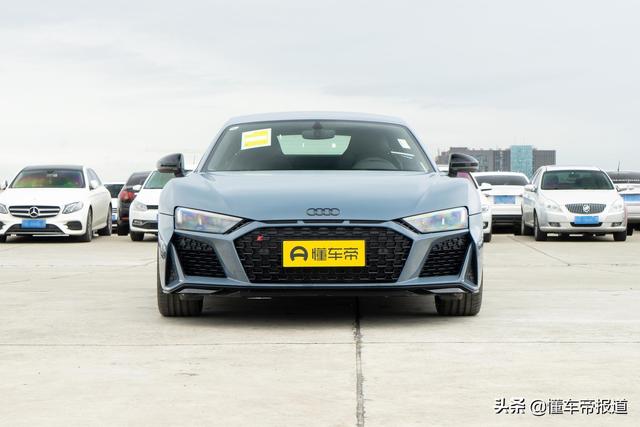 奥迪r8新车报价及图片，新款奥迪R8 V10 售价228.88万元