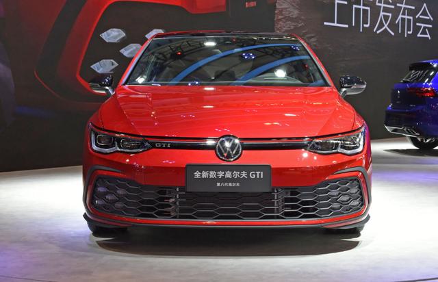 高尔夫gti2022款报价及图片，奥迪A3对比大众高尔夫GTI谁更值得买？