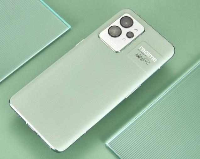 gt2和gt2pro区别大吗？realmegt2和gt2pro哪个值得入手