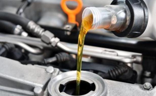 汽车保养用什么机油比较好？如何正确的挑选汽车机油