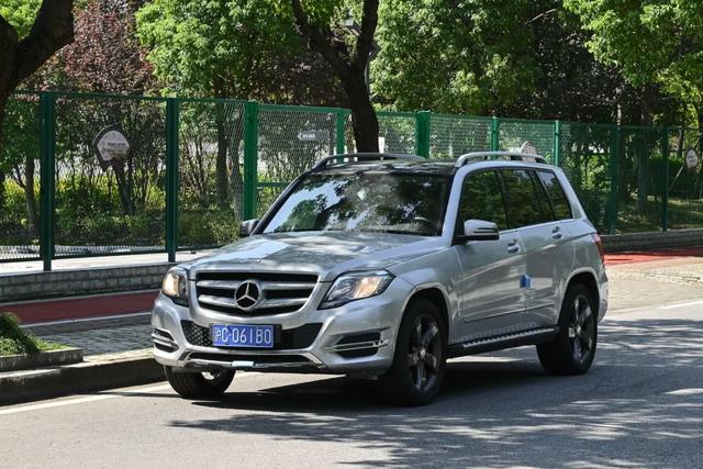 glk300二手车值得买吗？二手奔驰glk300报价及图片