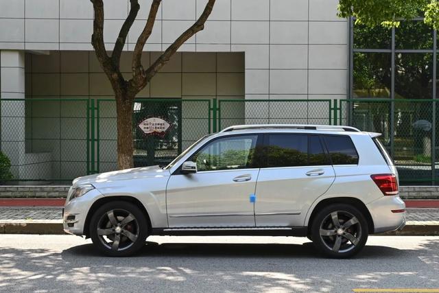 glk300二手车值得买吗？二手奔驰glk300报价及图片