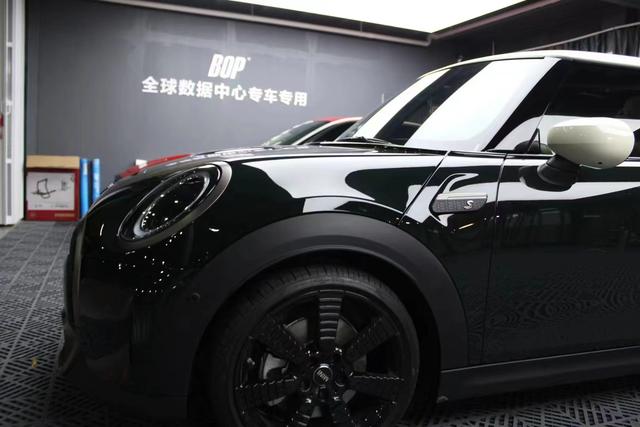 宝马minicooper 报价及图片，宝马minicooper的利弊分别有哪些？