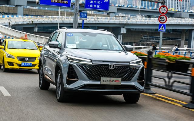 2022款长安cs75plus怎么样？试驾长安cs75plus2022款第二代