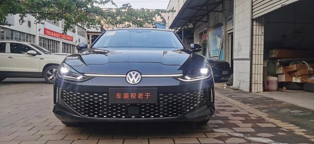 新款凌渡2022款图片新款，2022款凌渡L 280TSI DSG炫辣版