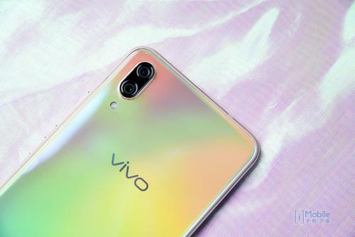  vivo  x23幻彩版配置参数，vivox23幻彩版值不值得购买