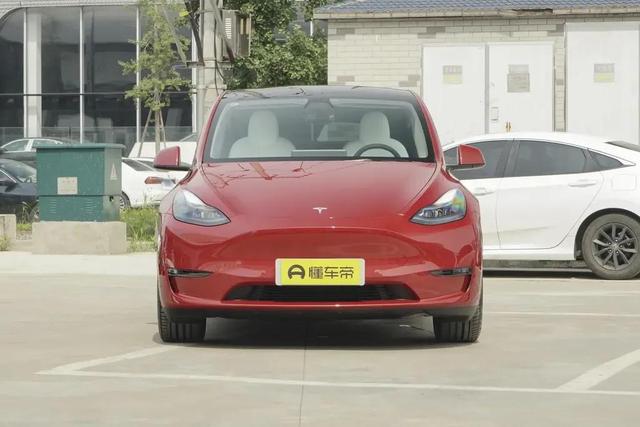 特斯拉价格2022报价图片，特斯拉新款model y 2022款30万