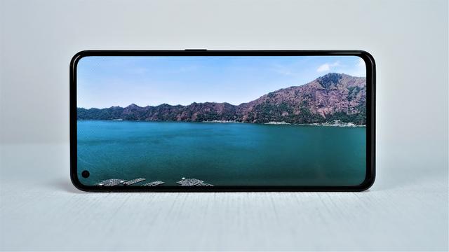 realmegtneo2参数，realme gtneo2手机值不值得买