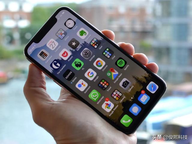 苹果哪个系列的手机好用性价比高？公认最值得入手的三款iphone