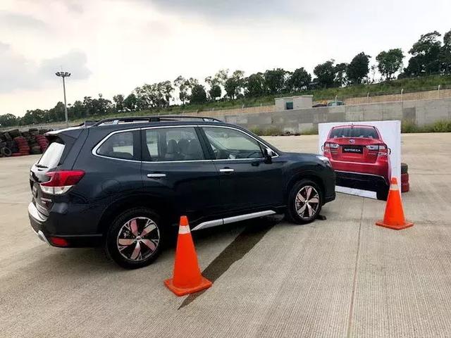 斯巴鲁forester是什么车型？第五代斯巴鲁森林人驾驶体验